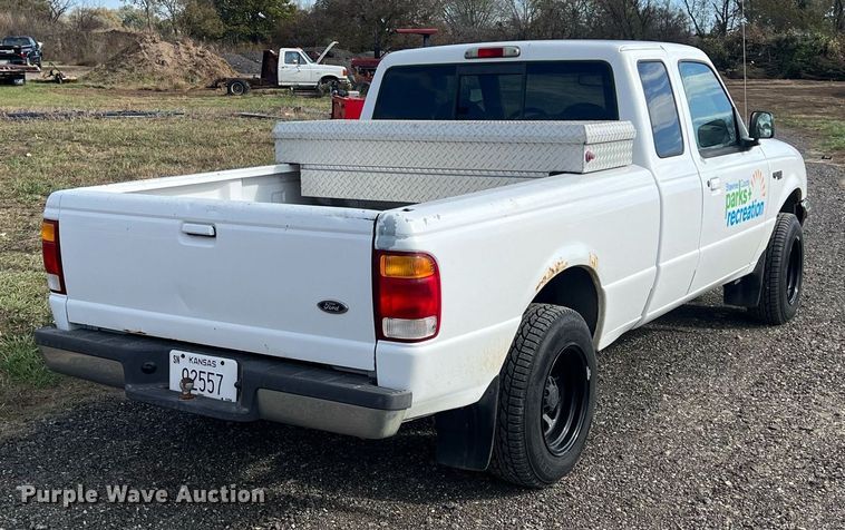 image for item OA9104 1998 Ford Ranger  SuperCab pickup truck