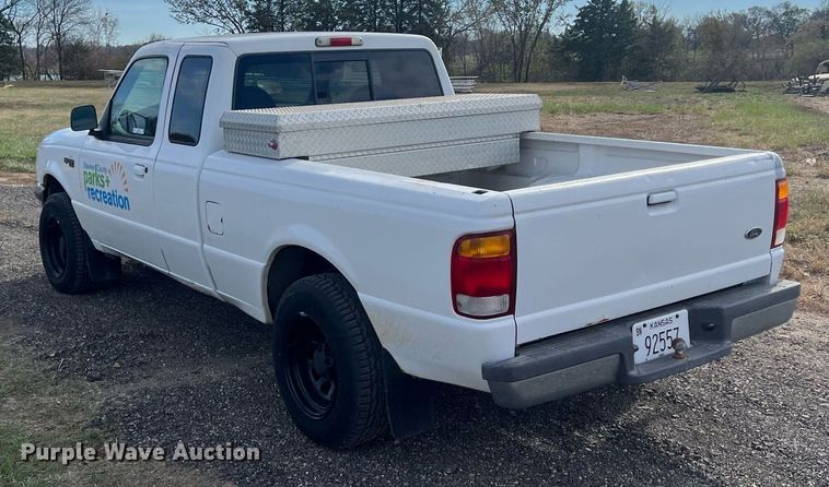 image for item OA9104 1998 Ford Ranger  SuperCab pickup truck