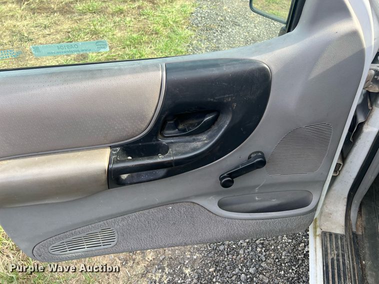 image for item OA9104 1998 Ford Ranger  SuperCab pickup truck