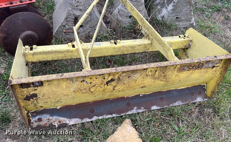 image for item OA9107 Land Pride  box blade