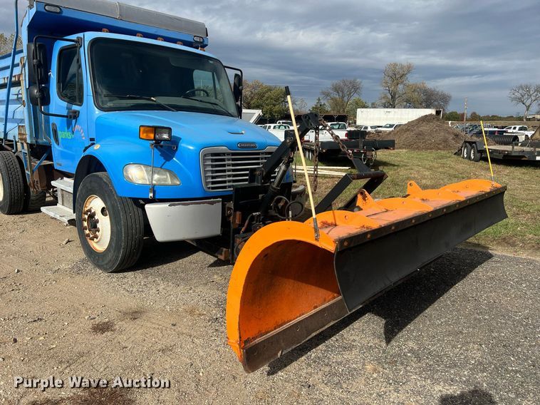 image for item OA9109 2004 Freightliner Business Class M2  dump truck