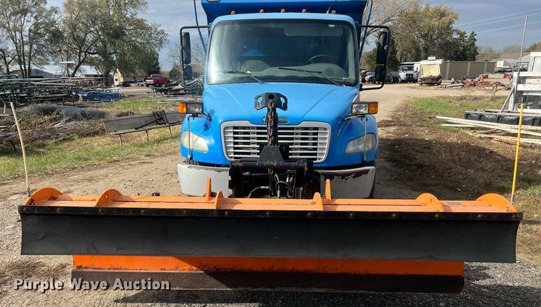 image for item OA9109 2004 Freightliner Business Class M2  dump truck