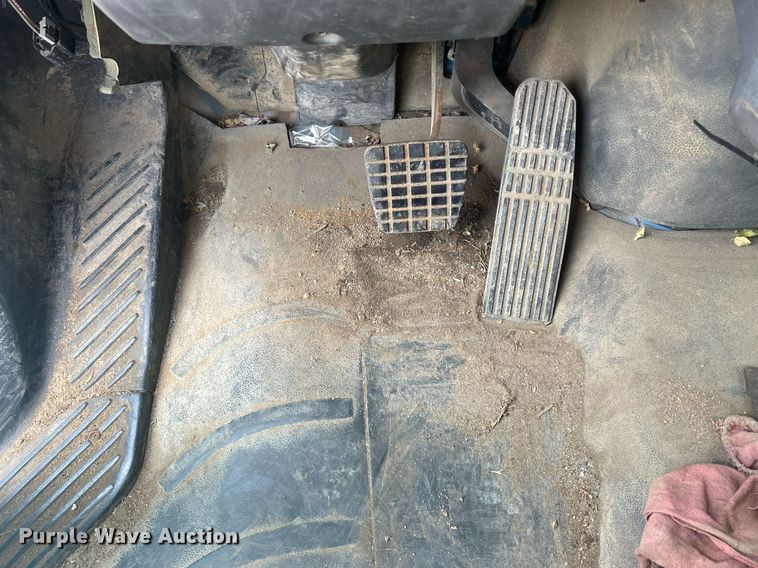 image for item OA9109 2004 Freightliner Business Class M2  dump truck