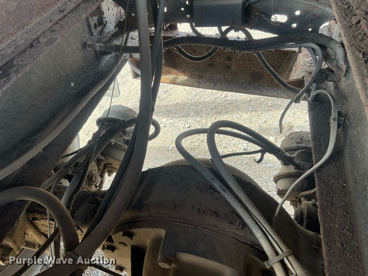 image for item OA9109 2004 Freightliner Business Class M2  dump truck