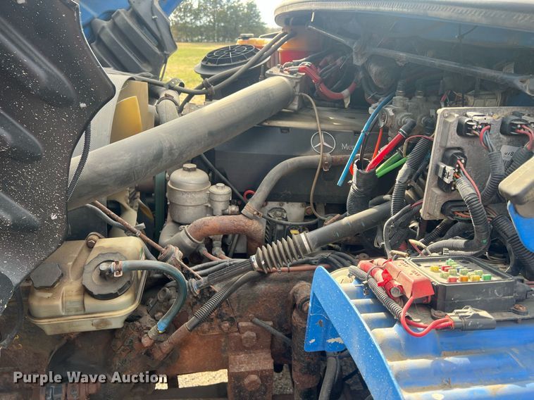 image for item OA9109 2004 Freightliner Business Class M2  dump truck