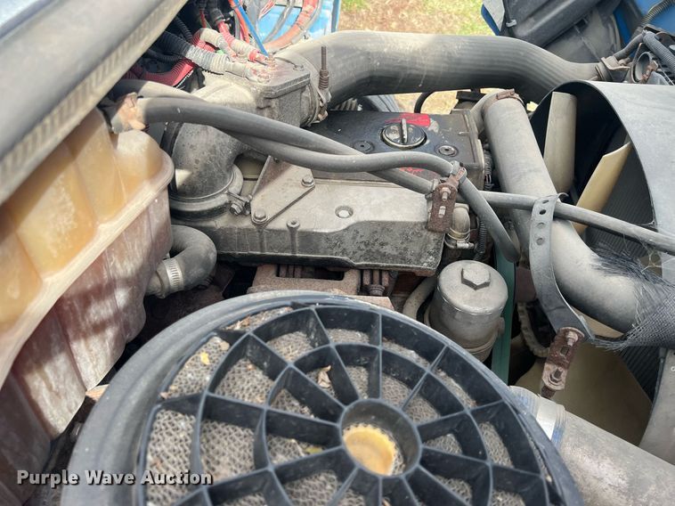 image for item OA9109 2004 Freightliner Business Class M2  dump truck