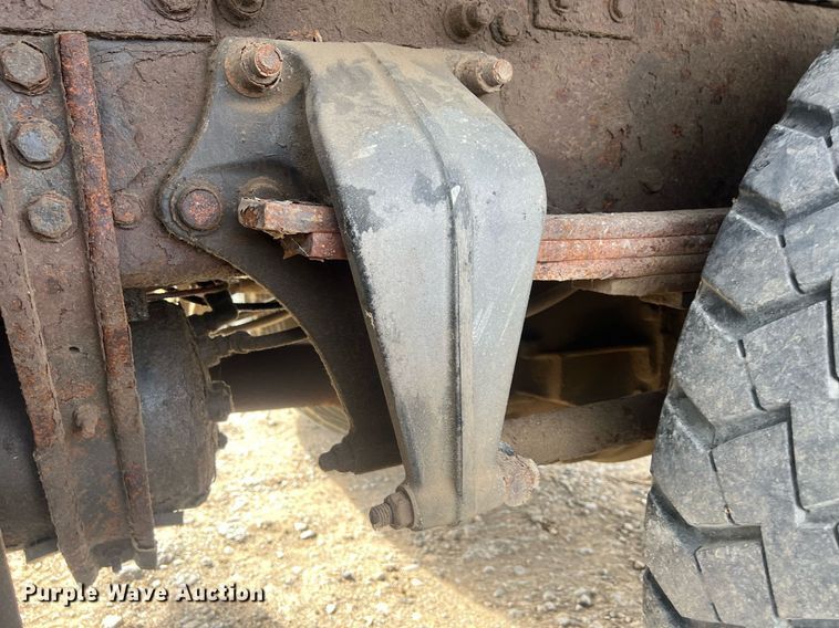 image for item OA9109 2004 Freightliner Business Class M2  dump truck