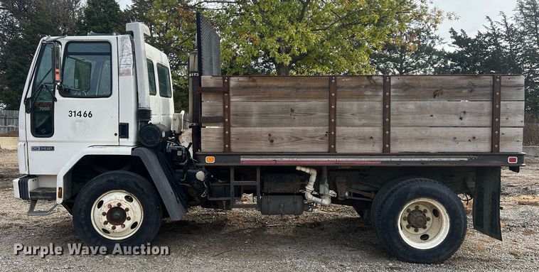 image for item OA9112 1992 Ford Cargo 7000  dump flatbed truck