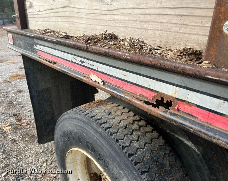 image for item OA9112 1992 Ford Cargo 7000  dump flatbed truck