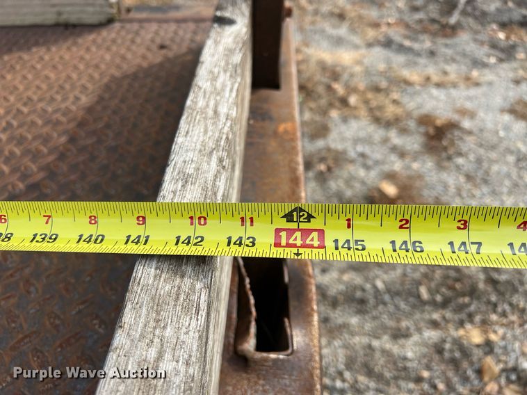 image for item OA9112 1992 Ford Cargo 7000  dump flatbed truck