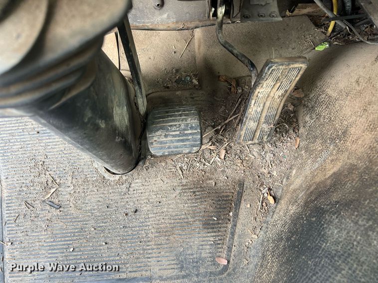 image for item OA9112 1992 Ford Cargo 7000  dump flatbed truck