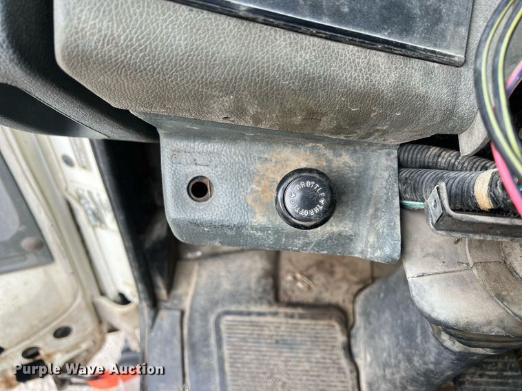 image for item OA9112 1992 Ford Cargo 7000  dump flatbed truck