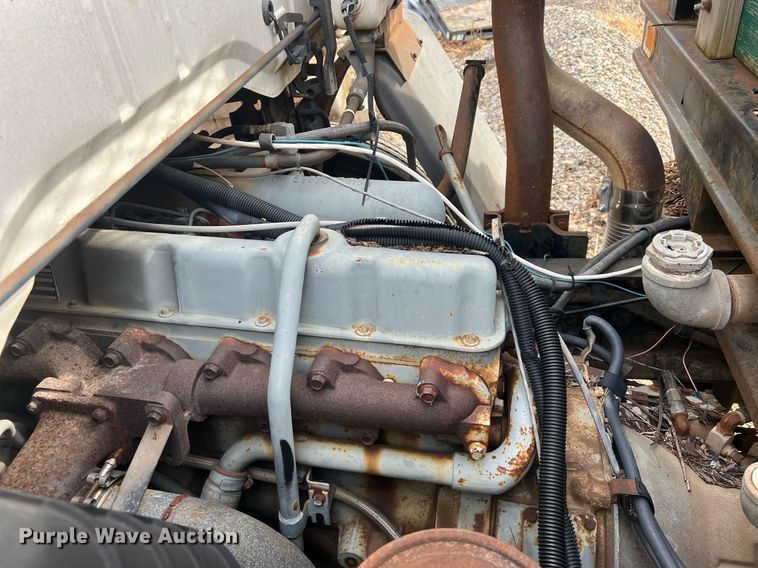 image for item OA9112 1992 Ford Cargo 7000  dump flatbed truck