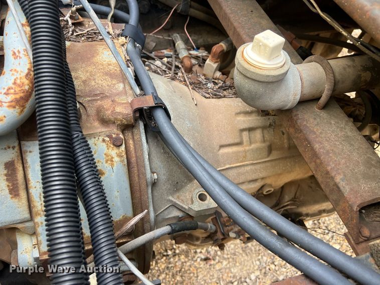 image for item OA9112 1992 Ford Cargo 7000  dump flatbed truck