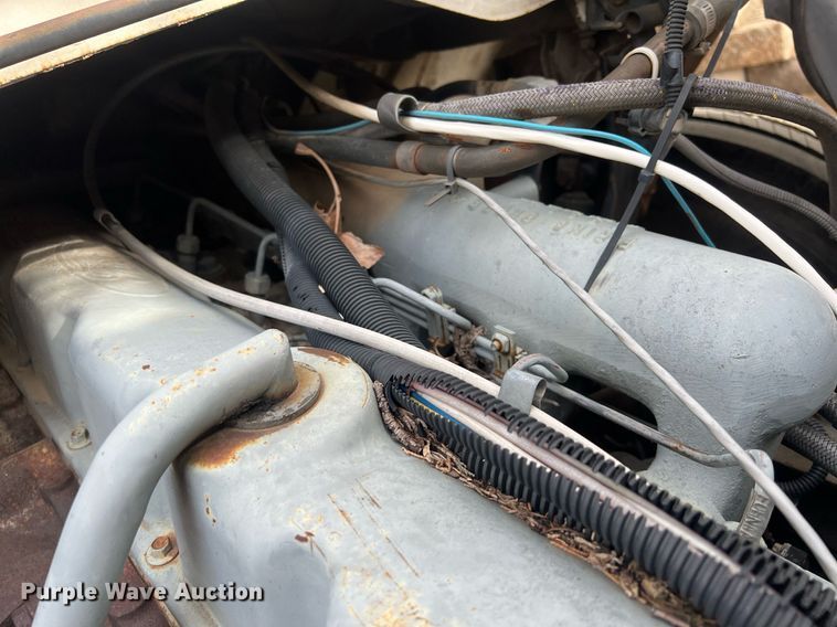 image for item OA9112 1992 Ford Cargo 7000  dump flatbed truck