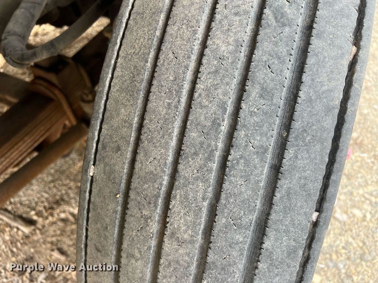 image for item OA9112 1992 Ford Cargo 7000  dump flatbed truck