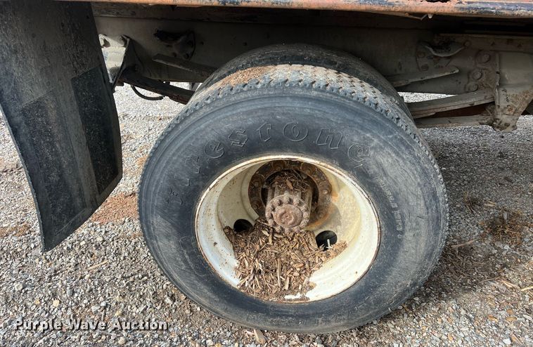 image for item OA9112 1992 Ford Cargo 7000  dump flatbed truck