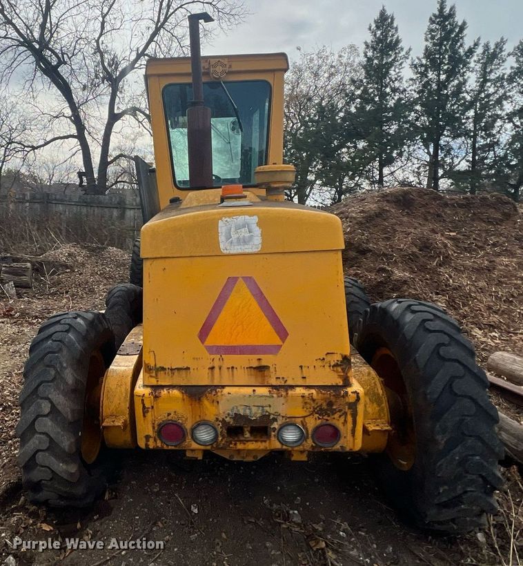 image for item OA9113 John Deere 570A  motor grader