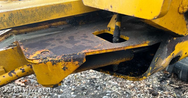 image for item OA9113 John Deere 570A  motor grader