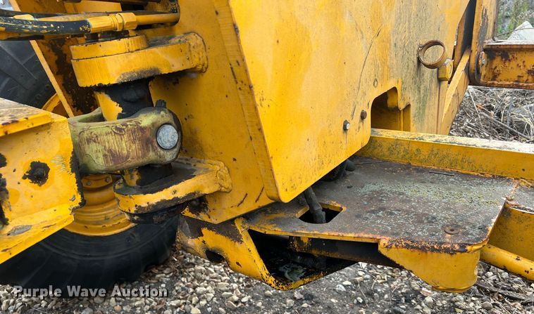 image for item OA9113 John Deere 570A  motor grader