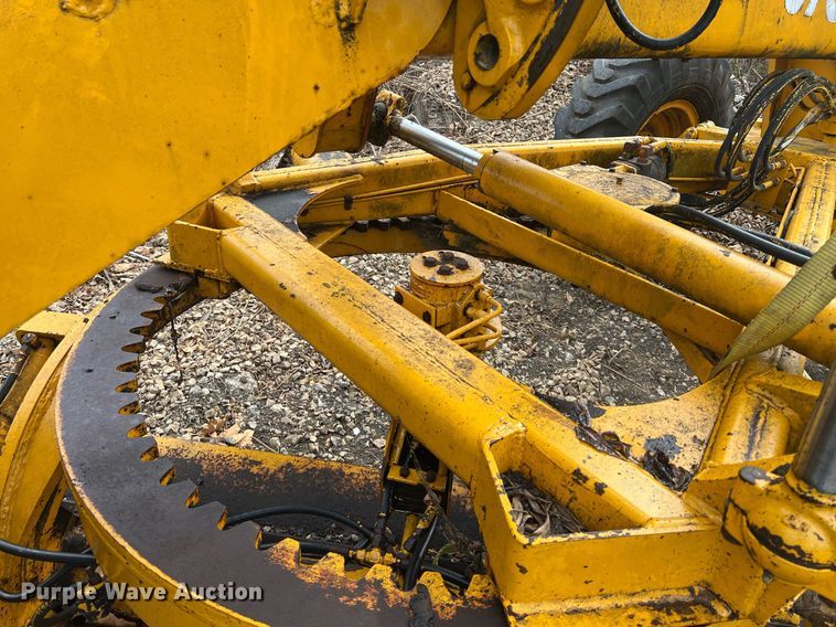 image for item OA9113 John Deere 570A  motor grader