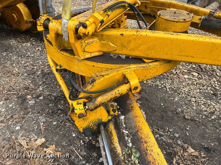 image for item OA9113 John Deere 570A  motor grader