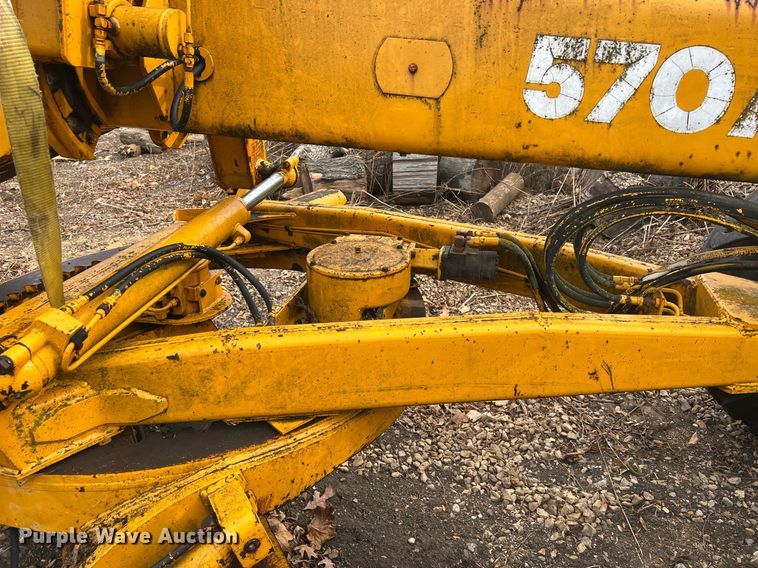 image for item OA9113 John Deere 570A  motor grader