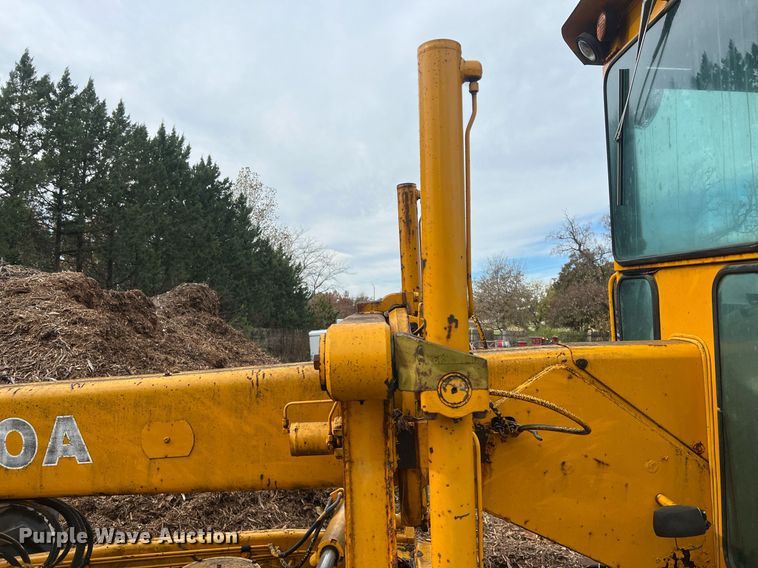 image for item OA9113 John Deere 570A  motor grader