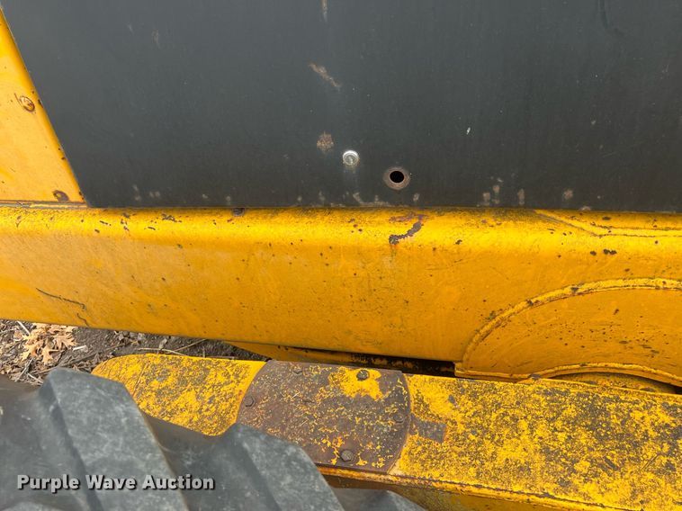 image for item OA9113 John Deere 570A  motor grader