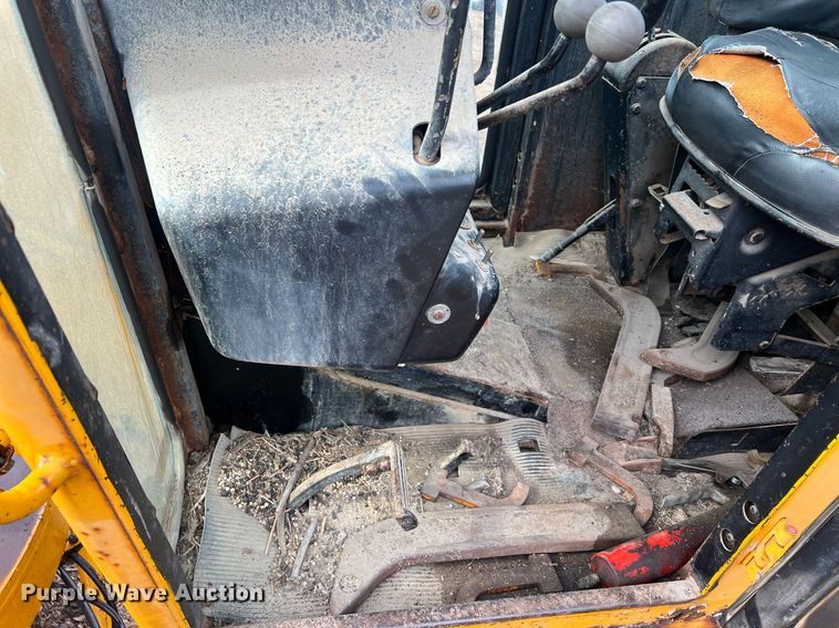 image for item OA9113 John Deere 570A  motor grader