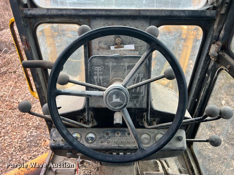 image for item OA9113 John Deere 570A  motor grader