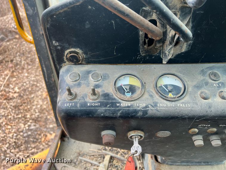 image for item OA9113 John Deere 570A  motor grader