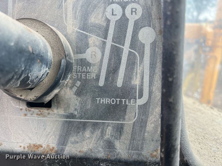 image for item OA9113 John Deere 570A  motor grader