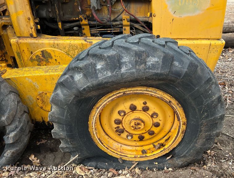 image for item OA9113 John Deere 570A  motor grader