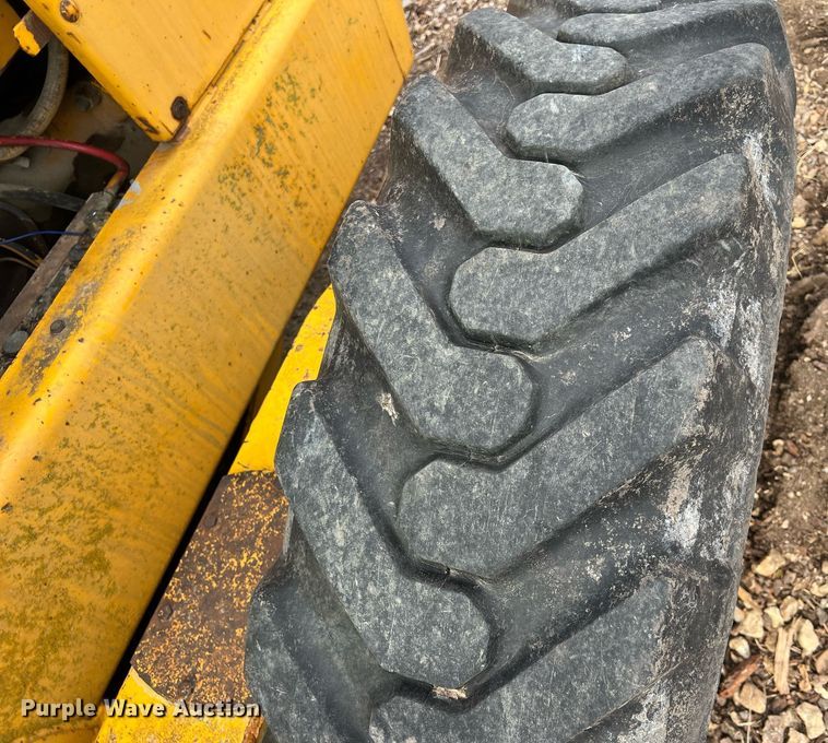 image for item OA9113 John Deere 570A  motor grader