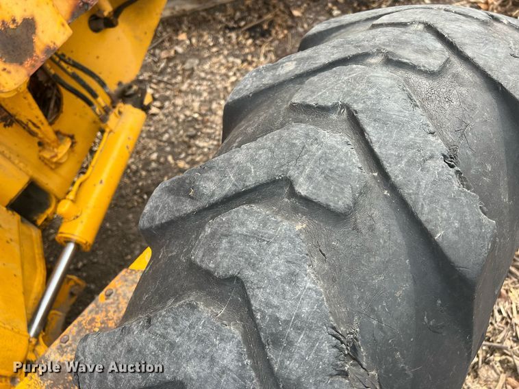 image for item OA9113 John Deere 570A  motor grader