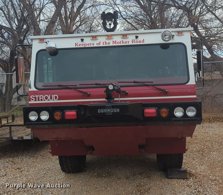 image for item OD9135 1986 Oshkosh T-series  pumper fire truck