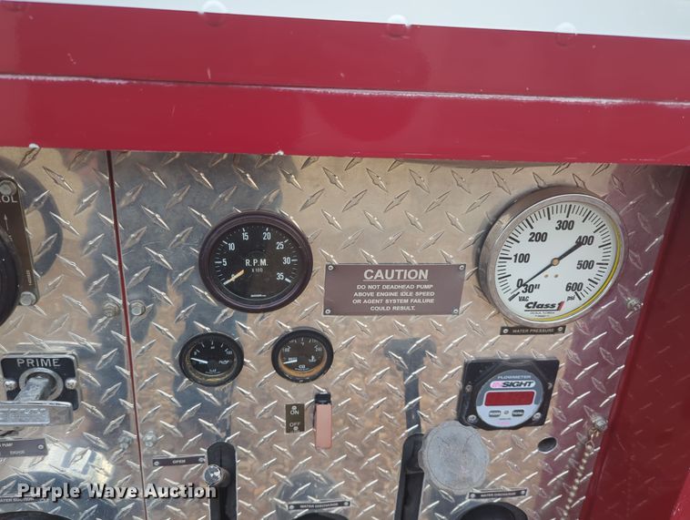 image for item OD9135 1986 Oshkosh T-series  pumper fire truck