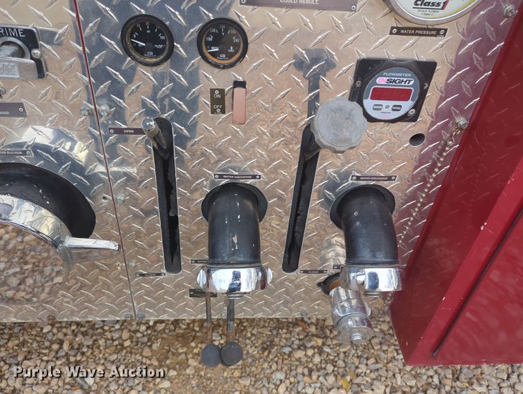 image for item OD9135 1986 Oshkosh T-series  pumper fire truck