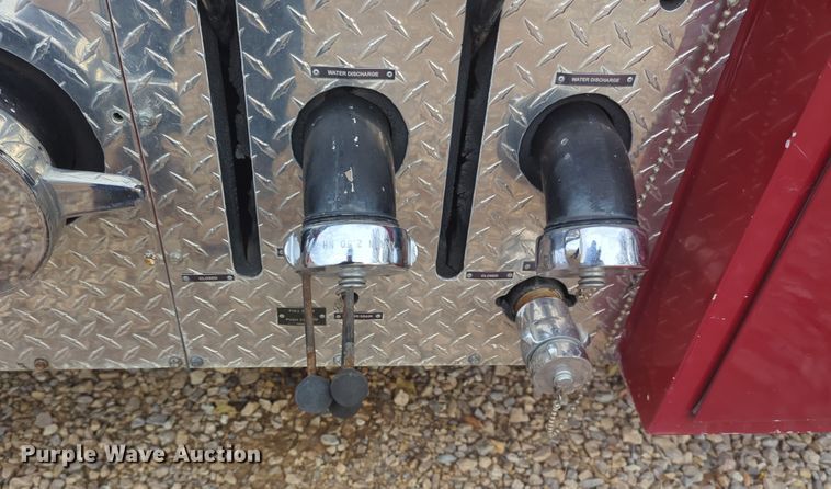 image for item OD9135 1986 Oshkosh T-series  pumper fire truck