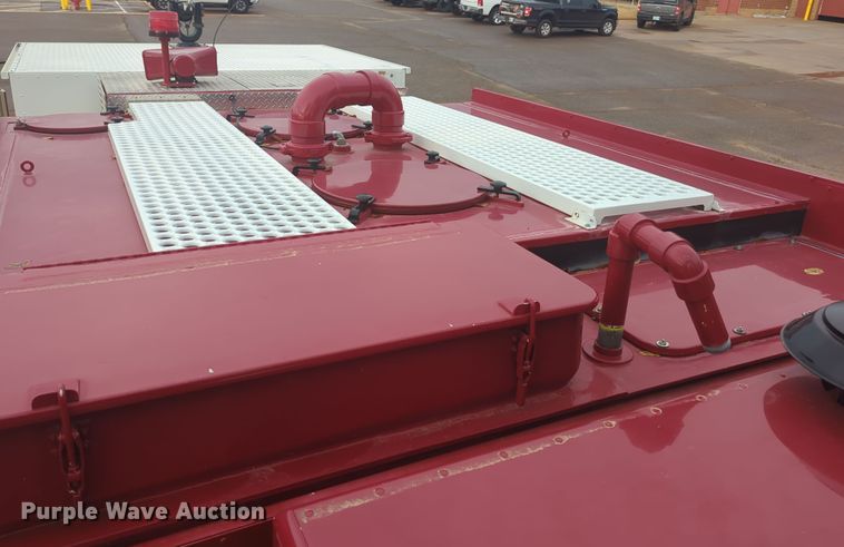 image for item OD9135 1986 Oshkosh T-series  pumper fire truck