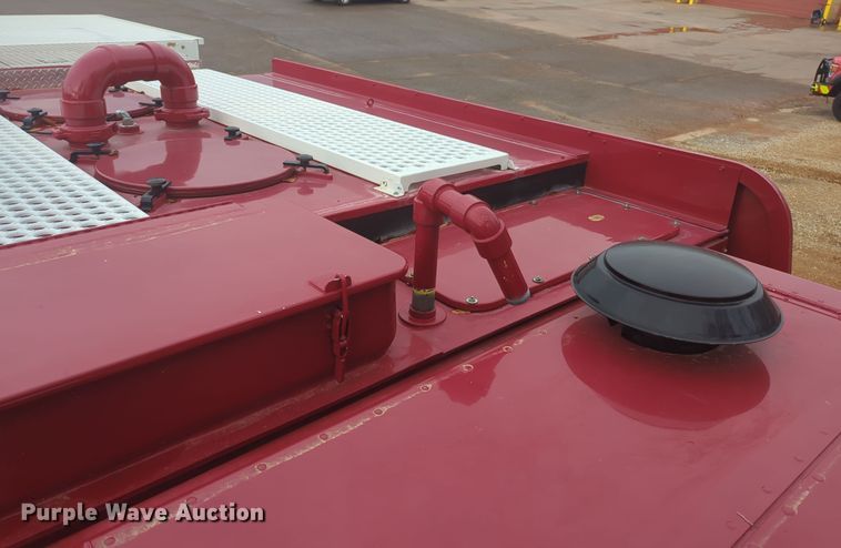 image for item OD9135 1986 Oshkosh T-series  pumper fire truck