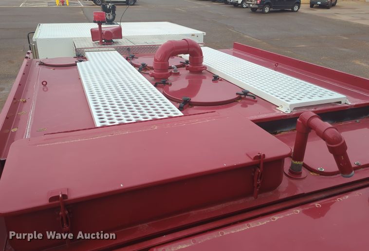 image for item OD9135 1986 Oshkosh T-series  pumper fire truck