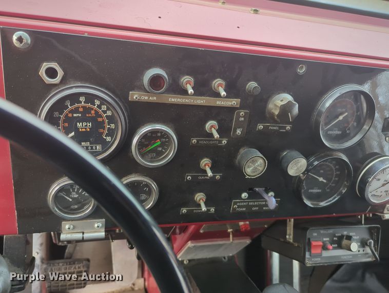 image for item OD9135 1986 Oshkosh T-series  pumper fire truck