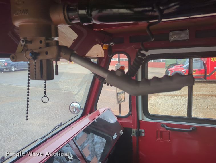 image for item OD9135 1986 Oshkosh T-series  pumper fire truck