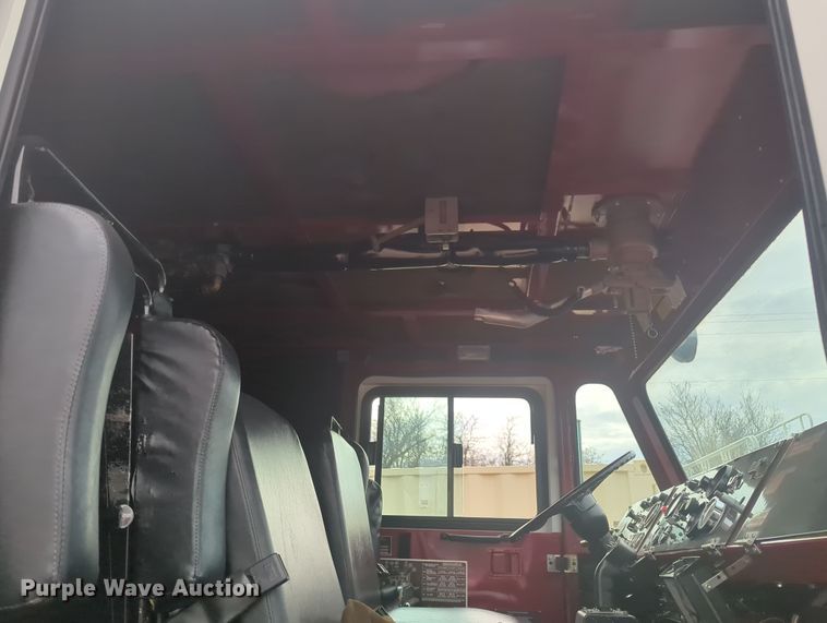 image for item OD9135 1986 Oshkosh T-series  pumper fire truck