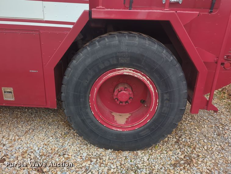 image for item OD9135 1986 Oshkosh T-series  pumper fire truck