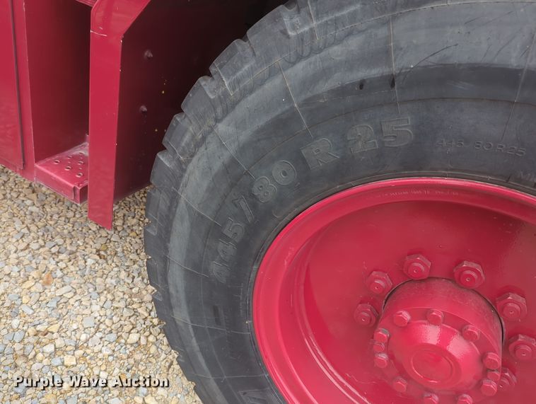 image for item OD9135 1986 Oshkosh T-series  pumper fire truck