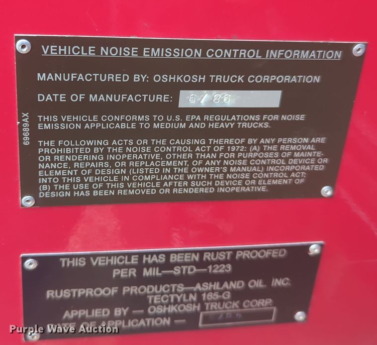 image for item OD9135 1986 Oshkosh T-series  pumper fire truck