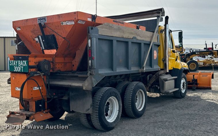 image for item OD9833 2015 Freightliner 114SD dump truck